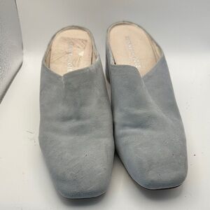 Kenneth Cole New York blue chunky heel 7.5